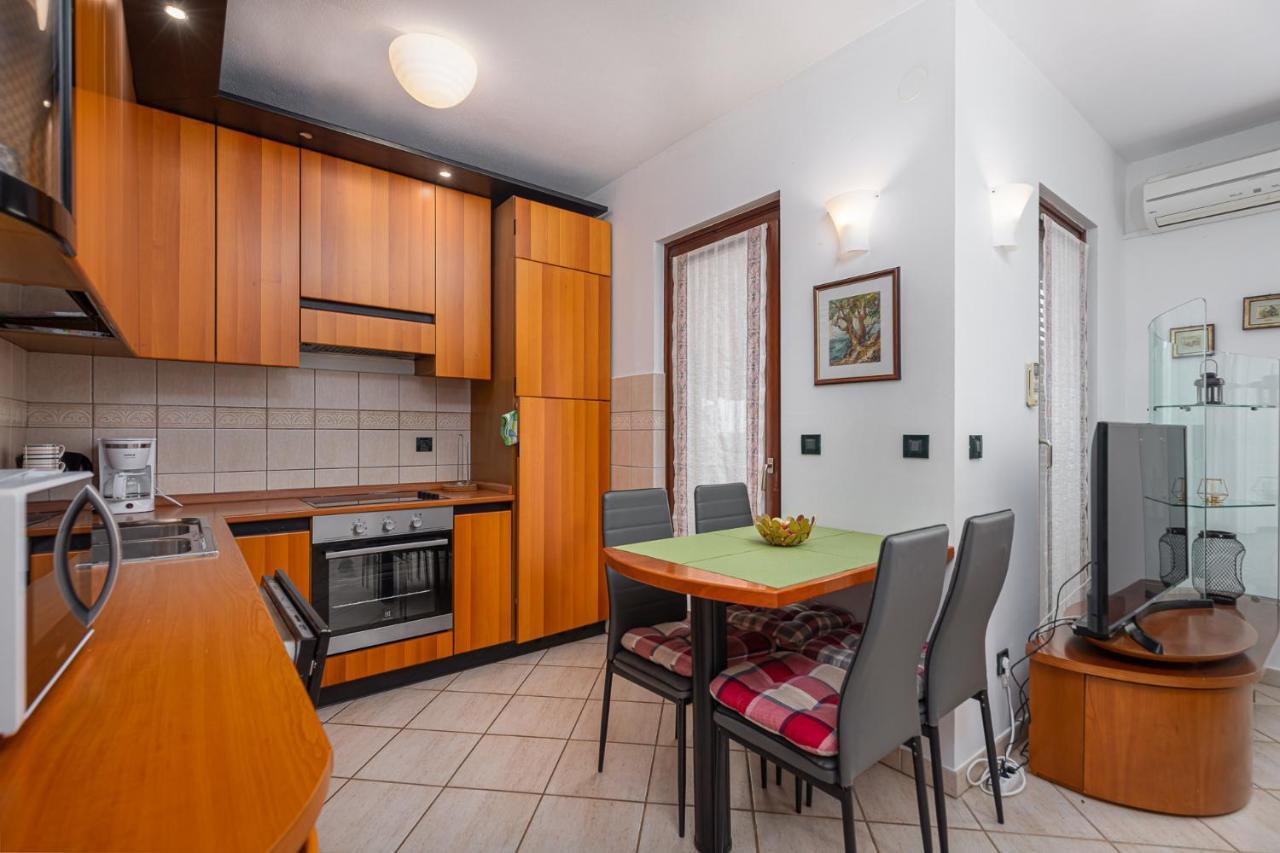 Sea View Apartment - Roberto Porec Exterior photo